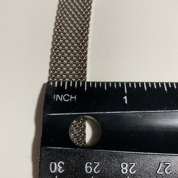 PAMAR VINTAGE SILVERTONE TASSEL MESH BRACELET - Picture 12 of 12